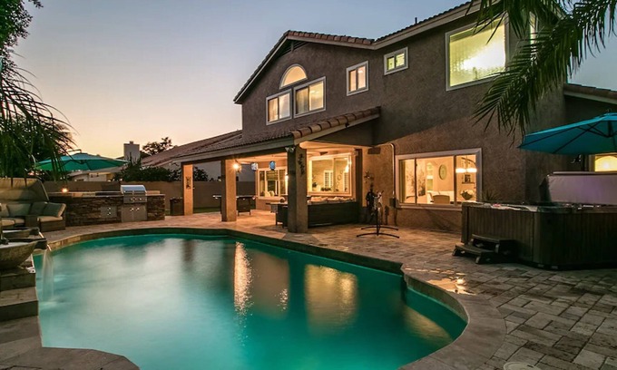 Paradise Valley Village Cottage | Luxe Scottsdale Home W/pool, Spa, & Tesla Charger