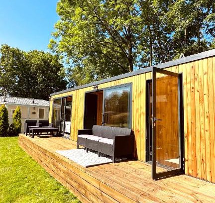 Matsloot House | Luxe Tiny House bij het Leekstermeer