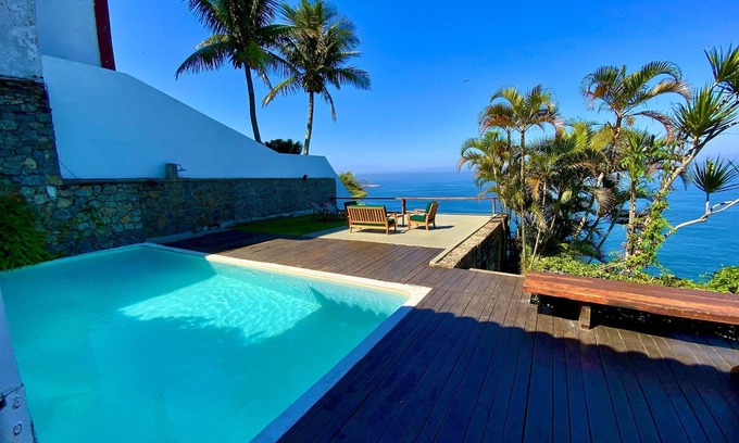 Joatinga House | LUXOBRASIL #RJ03 Mansion Cliff Joá 04 Suites Seasonal Rent
