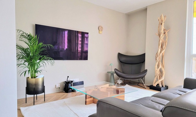 Ternes Apartment | Luxueux Appart Avec Balcon Proche Arc de Triomphe