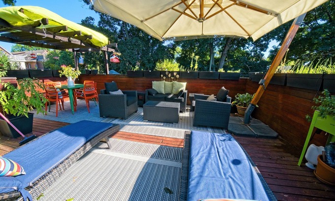 Roncesvalles Village Apartment | Luxurious 2 bed 2 bath, 400 sqft deck, near 400 acre park and lake