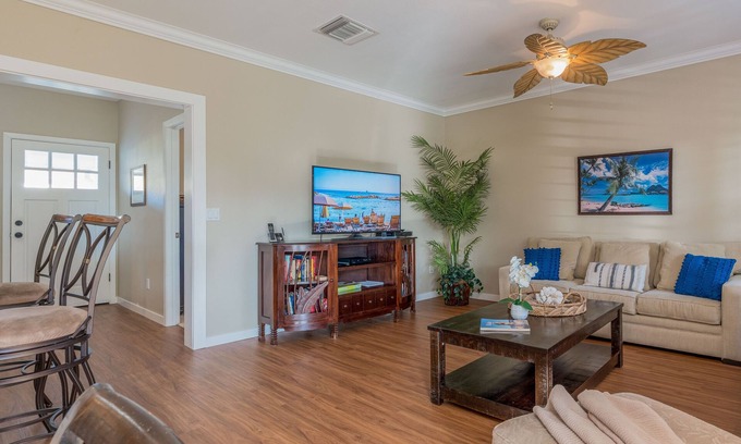 Kapolei Condo | Luxurious 3 Bed, 2 Bath Town Home in Coconut Plantation (1194)