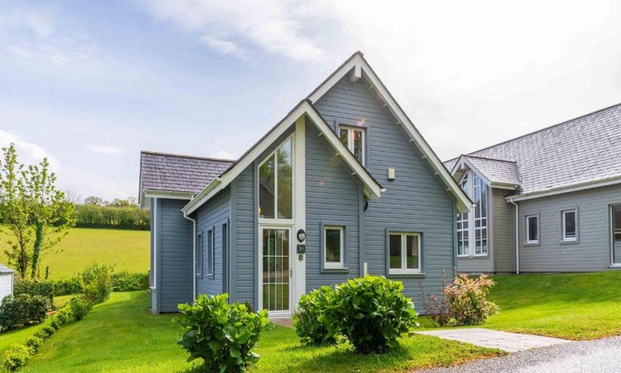 St Austell House | Luxurious 3 Bedroom New England Style Villa - Trewhiddle Villa 21