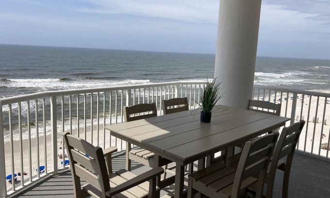 Gulf Shores Condo | Luxurious-3bd 3ba Sleeps 12, GULF FRONT Heated Pool Hot tubs Sauna Exercise room
