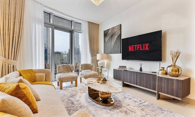 Downtown Dubai Apartment | Luxurious 3BR in Downtown with Burj Khalifa View