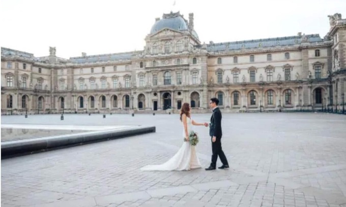 Paris City Center Apartment | Luxurious 5 bedroom Apartment in Louvre for 12