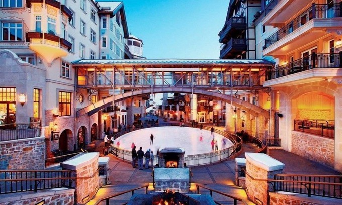 Vail Ski Chalet | Luxurious 5br@ Base of Vail | Near the Gondola