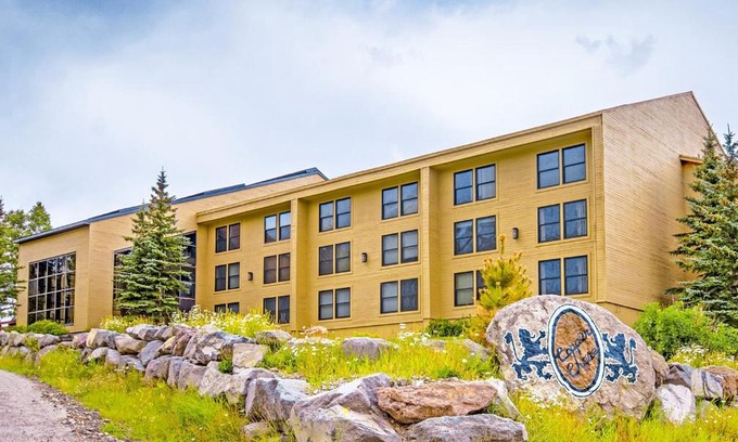 Brian Head Apartment | Luxurious and Affordable Vacation Condos at Brian Head