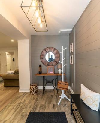 Sheridan Apartment | Luxurious and Spacious Apartment with 2 bedrooms and 2 Baths