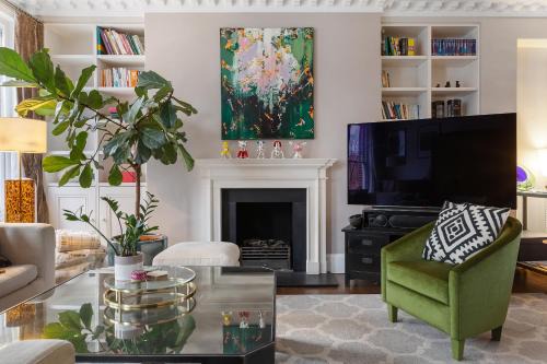 Courtfield Apartment | Luxurious Apartment in Kensington