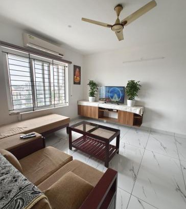 Palayam Apartment | Luxurious Apartment with a pool and gym near Trivandrum railway station