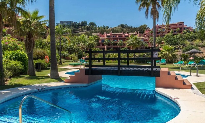 Ojen Condo | Luxurious Appart with Spa and GOLF FREE