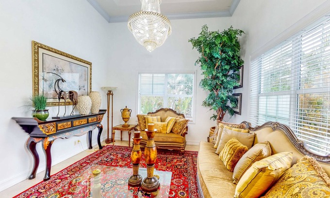 Hunt Club House | Luxurious dog-friendly home, gas grill, kitchen