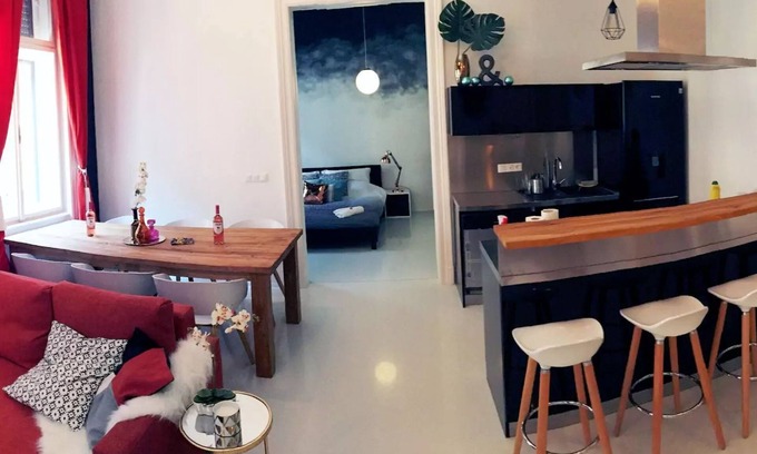 Erzsebetvaros Apartment | Luxurious Downtown Apartment With 4 Bedroom, 4 Bathroom