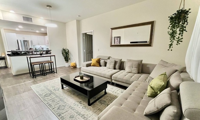 Carmel Valley Apartment | Luxurious family friendly, pool, spa & park