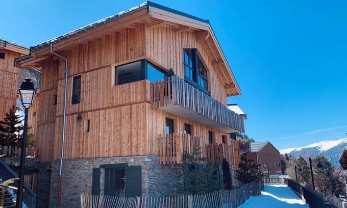 Montchavin Ski Chalet | Luxurious chalet bluebird, jacuzzi, 12pers, montchavin
