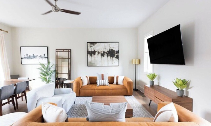 Germantown House | Luxurious Germantown Homes with Rooftop Decks