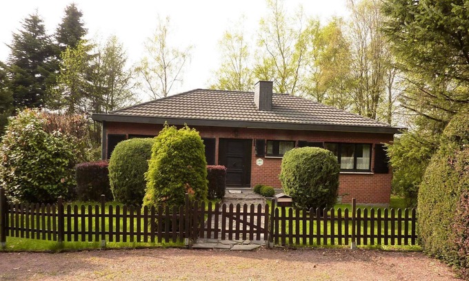 Chodes House | Luxurious Holiday Home in Waimes with Private Garden