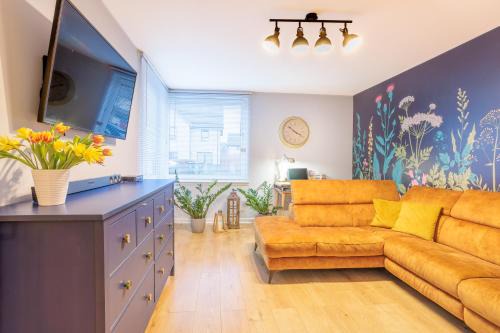 Perth Apartment | Luxurious House With Garden