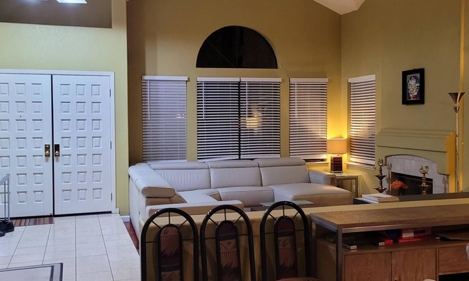 Cambrian Community House | Luxurious Huge Master Bedroom w Den & 2 Private King Beds: Ideal For 1-3 Guests
