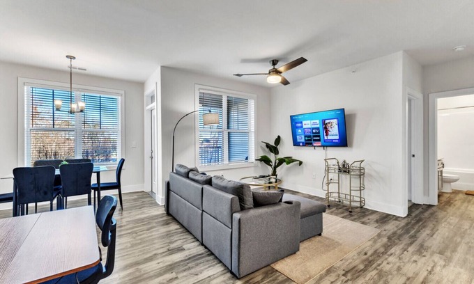 Hayes Apartment | Luxurious King 3BR Suite—Mins to Downtown Durham!