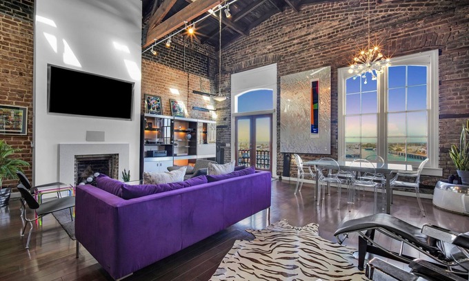 Historic District - North Condo | Luxurious Loft Overlooking River w/Rooftop Deck + Parking by Lucky Savannah