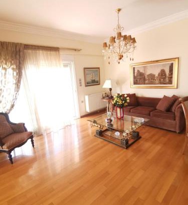 Dafni-Ymittos Apartment | Luxurious maisonette 4 metro stops to Acropolis
