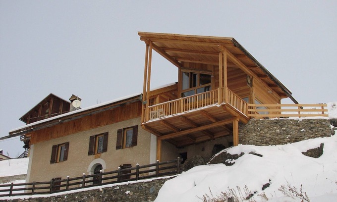 Saint-Veran Ski Chalet | Luxurious mountain chalet in Saint-Veran for 10 people, 4 bedrooms
