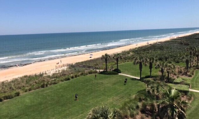 Palm Coast Condo | Luxurious Ocean- Front 5th Floor – 3/3 Corner Unit – Sleeps 8