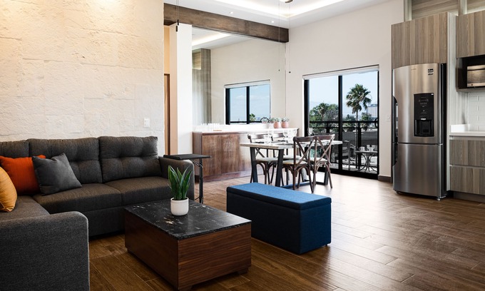Monterrey Apartment | Luxurious PH with amenities & incredible view