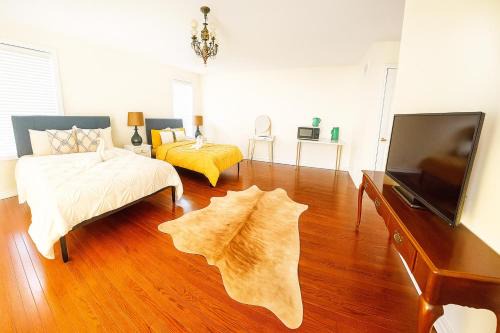 Markham House | luxurious Private Master bedroom