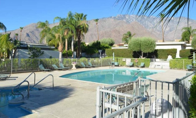 Palm Springs Condo | Luxurious Private Desert Oasis