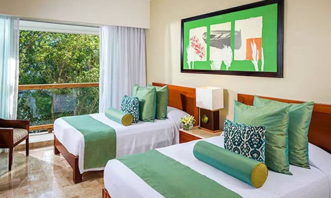 Villa Juarez Resort | Luxurious Resort Master Room at Mayan Palace
