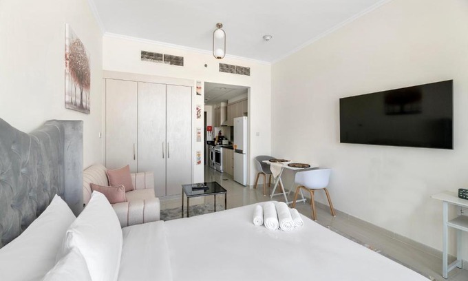 Dubai Apartment | Luxurious - Studio - Damac Hills - Pool & Gym