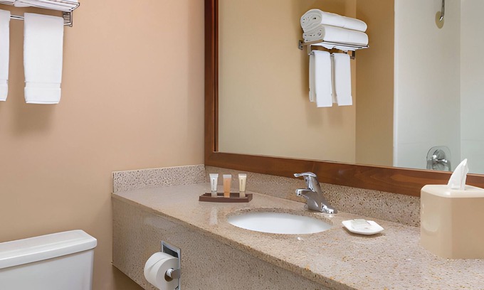 Palm Springs Resort | Luxurious Studio Resort near Coachella Festival