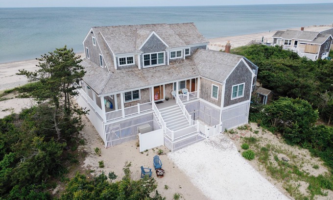 East Sandwich House | Luxurious Waterfront Beach House with Breathtaking Views and Private Beach