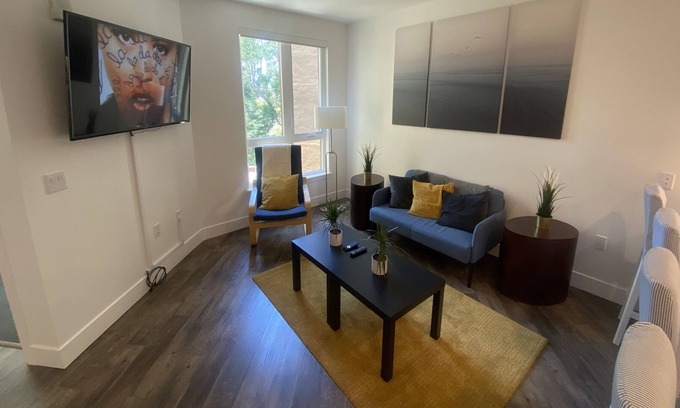 West San Jose Apartment | Luxury 1 Bedroom Apartment — 3 min from Santana’s Row !