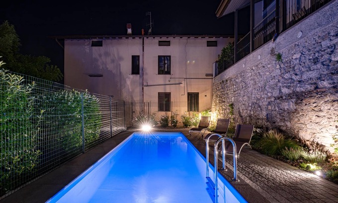 Camnago Volta Apartment | Luxury 1 in Como With 2 Bedrooms and 2 Bathrooms