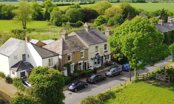 Grantchester Village Apartment | Luxury 2 bed room apartment overlooking Grantchester Meadows ,