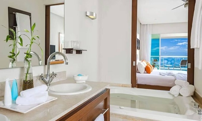 Las Jarretaderas Resort | LUXURY 2-bedroom resort with, Ocean view - FAMILY