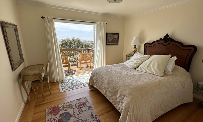 Miraloma House | Luxury 2 BR Private Flat in San Francisco