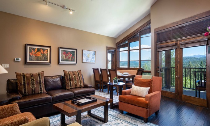 Truckee Condo | Luxury 2BD Village at Northstar Residence w/Ski Valet