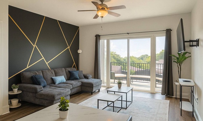 Glen Iris Apartment | 🏙 Luxury 2BR Condo | Steps from UAB Campus 4th