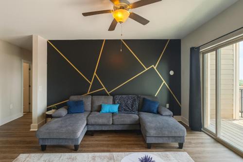 Glen Iris Apartment | Luxury 2BR Condo Steps from UAB Campus 5b