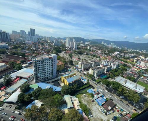 George Town Apartment | Luxury 2BR SunnySuite Sky Pool Breathtaking Views