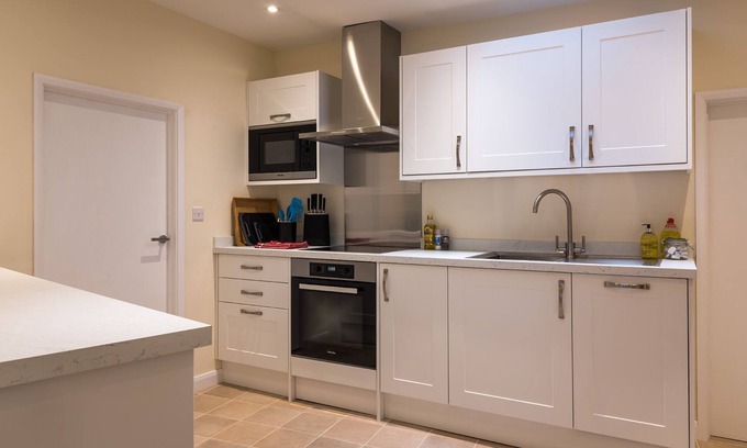 Woodstock Apartment | Luxury 3 bed 2 bath flat in the centre of Woodstock