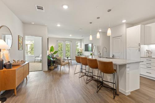 Windsor Park Apartment | Luxury 3-BR Apartment
