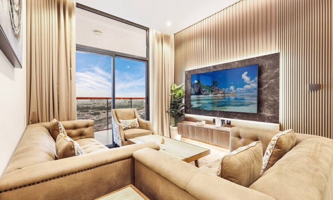 Jadaf Apartment | Luxury 3BR Al Jaddaf | Near Dubai Mall, Festival City & Creek Harbour