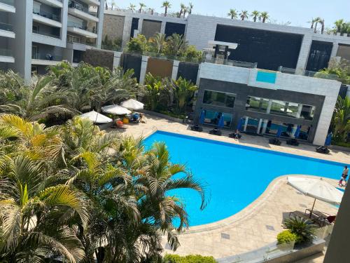 Heliopolis Apartment | Luxury 3BR Pool View Near Airport!