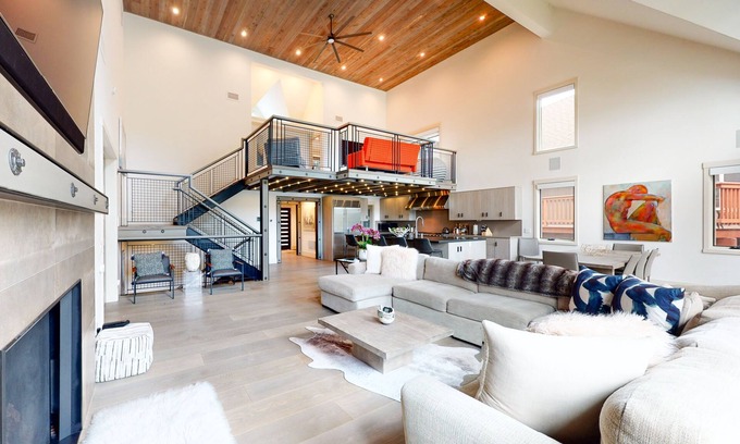Cedar Glen House | Luxury 4,400-square-foot, lakefront home with heated driveway and two decks